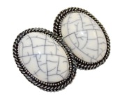 Occident flaw retro oval earrings Ed00040white