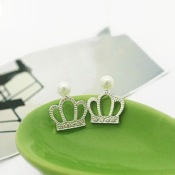 Popular pearl  crown stud earringEd00065