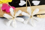 six-leaves flowers earrings  Eh00100white