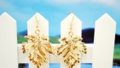 Palace style maple leaves earrings  Eh00119gold