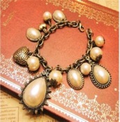 Retro heart,waterdrop and peal bracelet