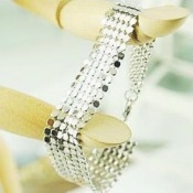 Cheap fashion Bracelets