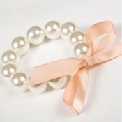 Refreshing pink bowknot and pearl bracelet