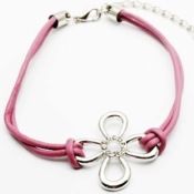 Individual four leaves flower leather bracelet