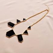 Retro fashion gold brim with black glazes short necklace   Xl00215black