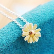 Yellow daisy necklace Xl00339